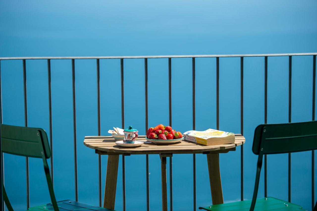 Amalfi 3*